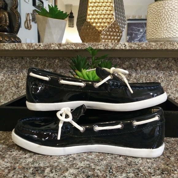 Cole Haan Grand OS Patent Leather Loafer Deck Shoe - Picture 6 of 8